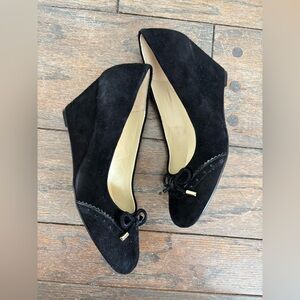 Isaac Mizrahi Elegant Black Suede Women's Wedge Shoes Size 7